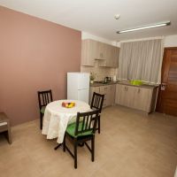 crystallo apartments