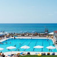 arina beach hotel & bungalows