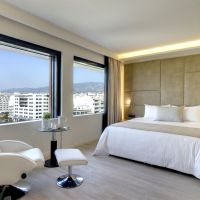 athens avenue hotel