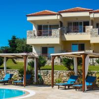 blue bay hotel (afitos)