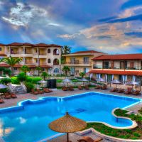 blue bay hotel (afitos)
