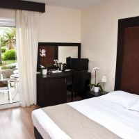 blue bay hotel (afitos)