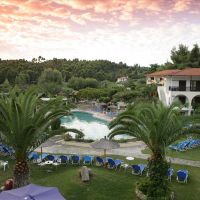 Bomo chrousso village hotel