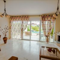 bomo villas kosmas