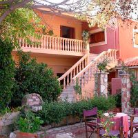 castella beach hotel