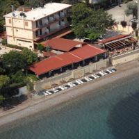 castella beach hotel