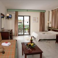 Bomo chrousso village hotel