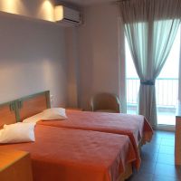 castella beach hotel