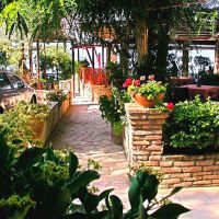 castella beach hotel