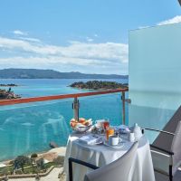 hinitsa bay hotel