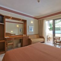 hydramis palace beach resort