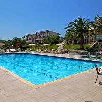 bomo iris hotel siviri