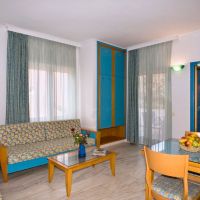 ilianthos village