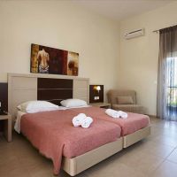 bomo iris hotel siviri