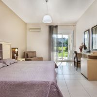 bomo iris hotel siviri