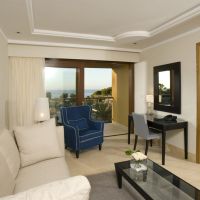 kernos beach hotel & bungalows