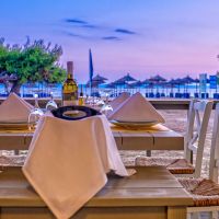 lagomandra beach & suites