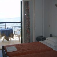 loutrouvia hotel