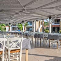lagomandra beach & suites