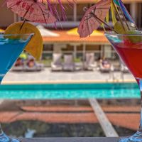 lagomandra beach & suites