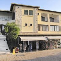 lesse hotel