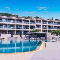lagomandra beach & suites