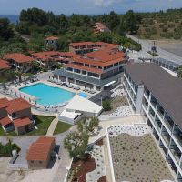 lagomandra beach & suites
