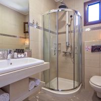 lagomandra beach & suites