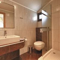 marys residence suites & luxury