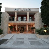 may beach hotel