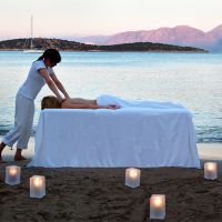 minos beach art hotel