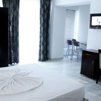 naias hotel