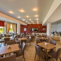 niforeika beach hotel & bungalows