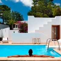minos beach art hotel