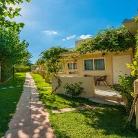 niforeika beach hotel & bungalows