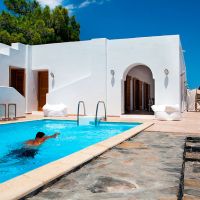 minos beach art hotel