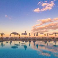 peninsula resort & spa