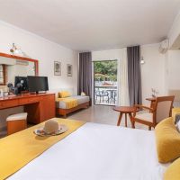 porfi beach hotel