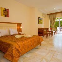 porfi beach hotel