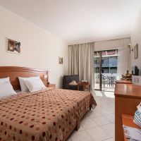 porfi beach hotel