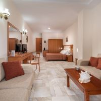 porfi beach hotel