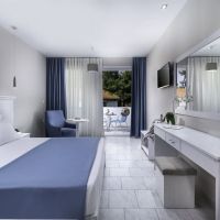 porfi beach hotel
