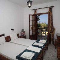 renia apartments