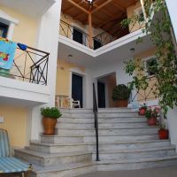 renia apartments