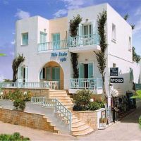 renia apartments