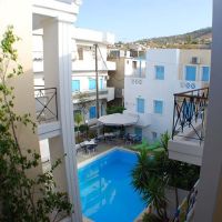 renia apartments