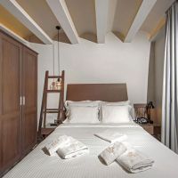 pyrgos hotel
