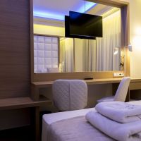 porto marine hotel