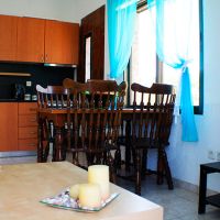 salonikiou beach deluxe apartments