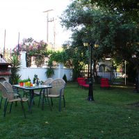 salonikiou beach deluxe apartments